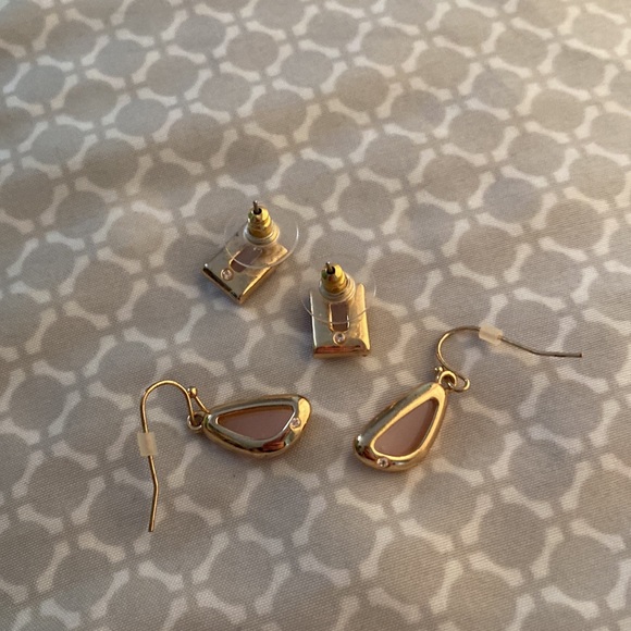 Earrings - Picture 2 of 3